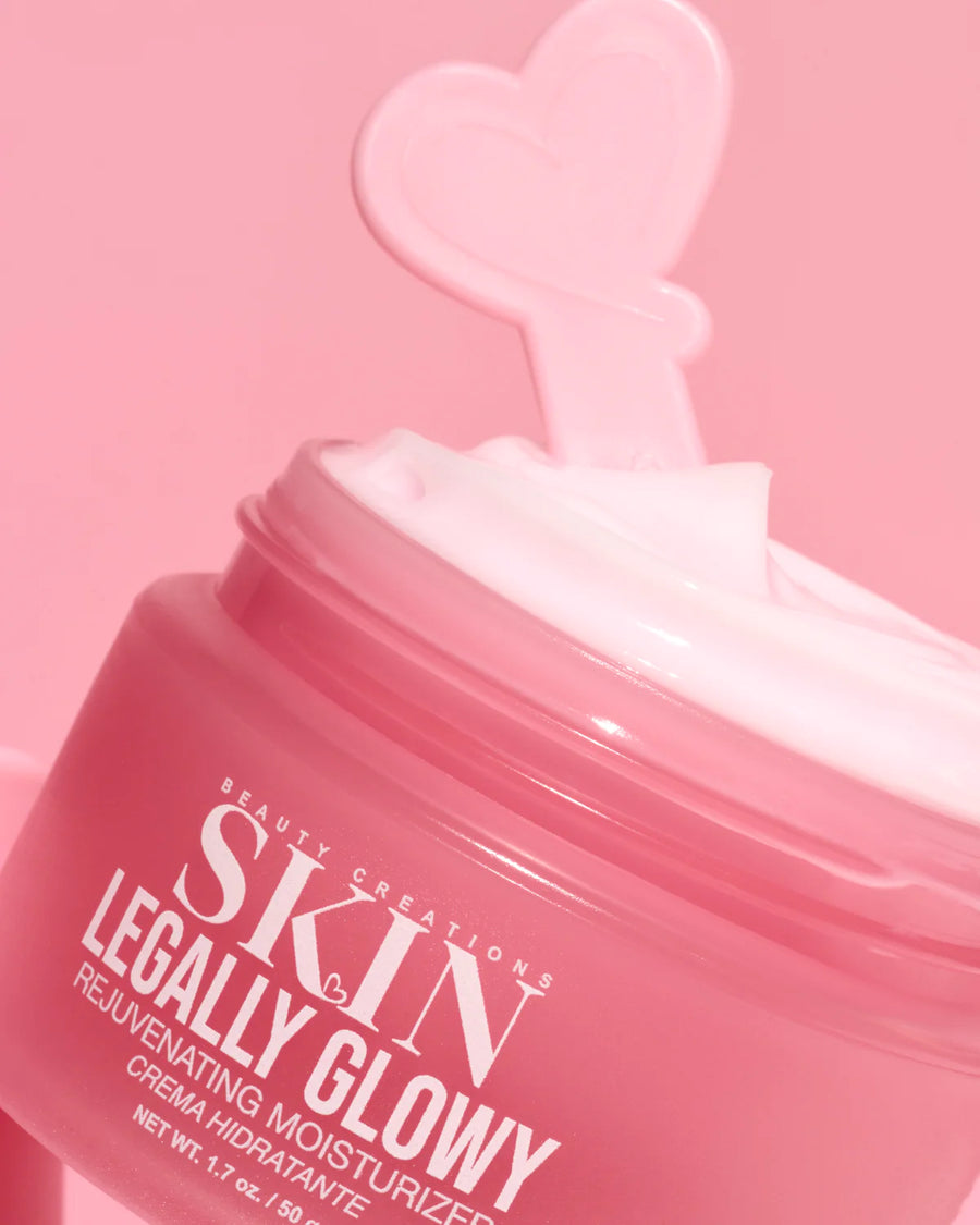 LEGALLY GLOWY REJUVENATING MOISTURIZER