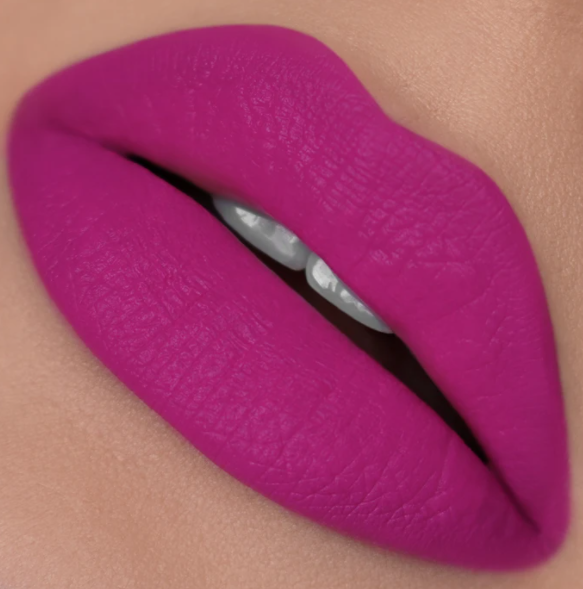 BELLA LUXE LIPSTICK - KEEPING IT